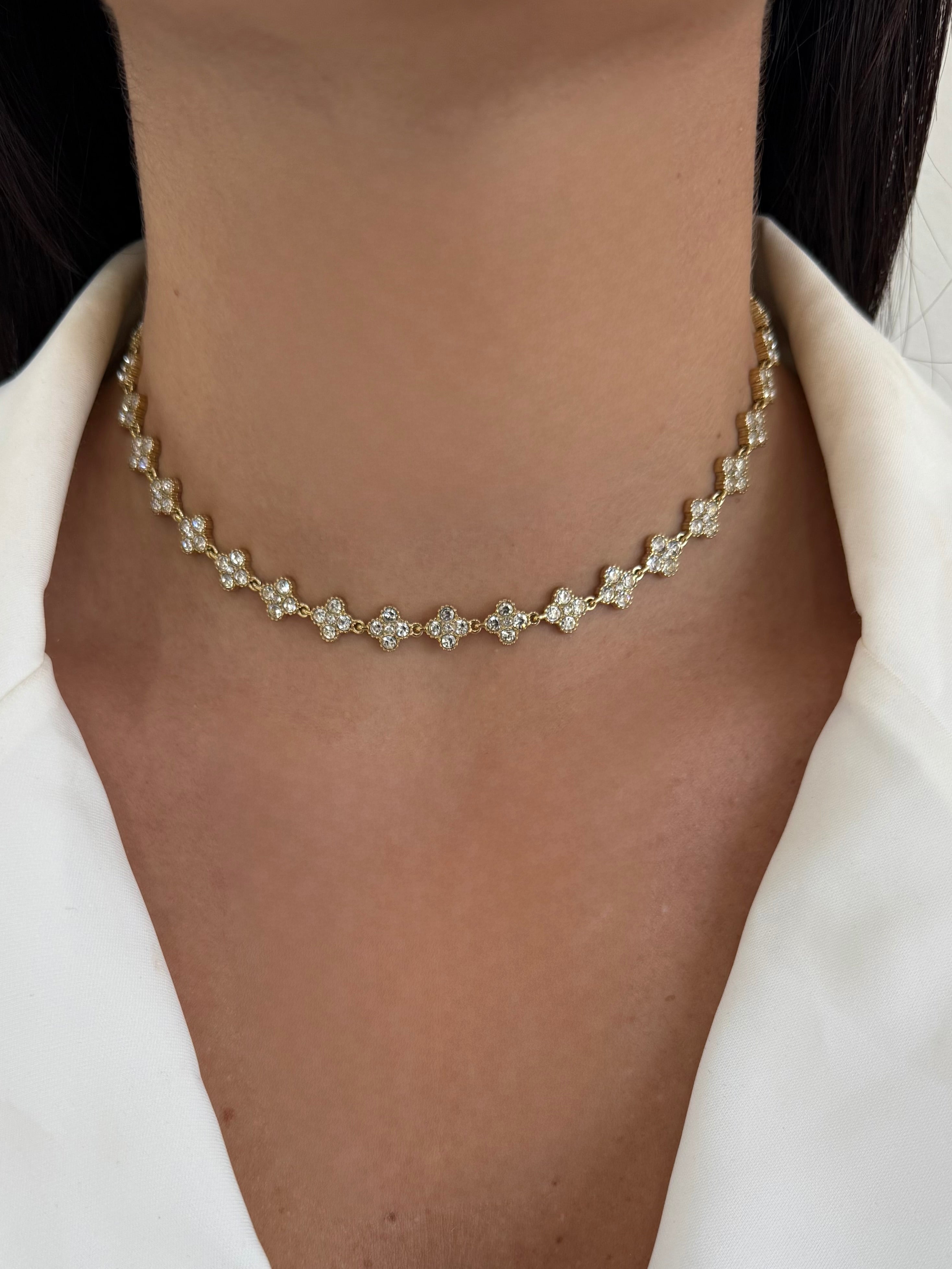 Collana Diana White