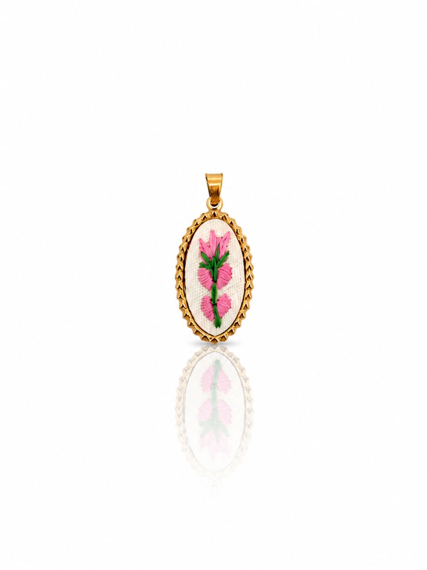 Charms Lea