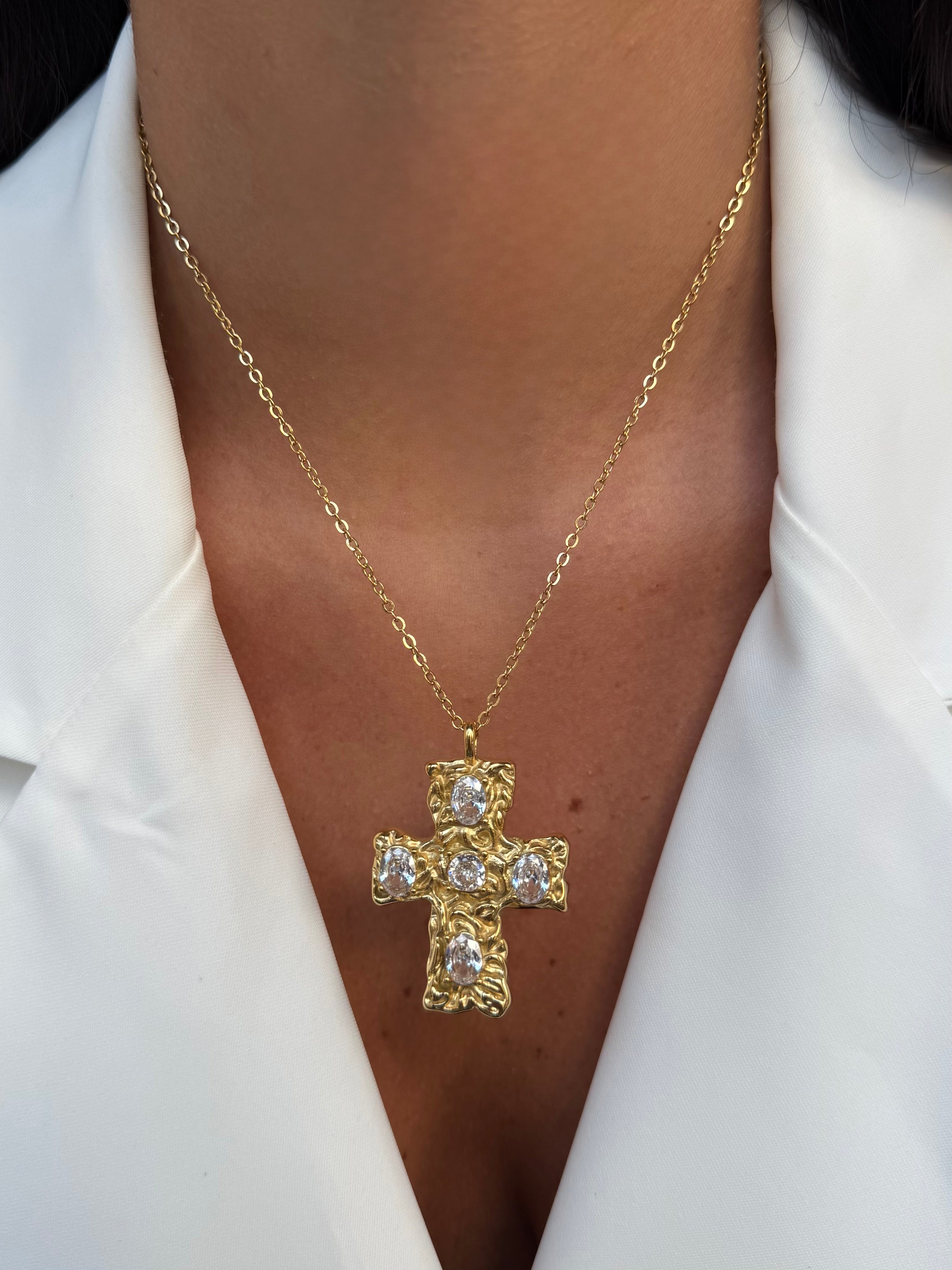 Collana Croce Leonie