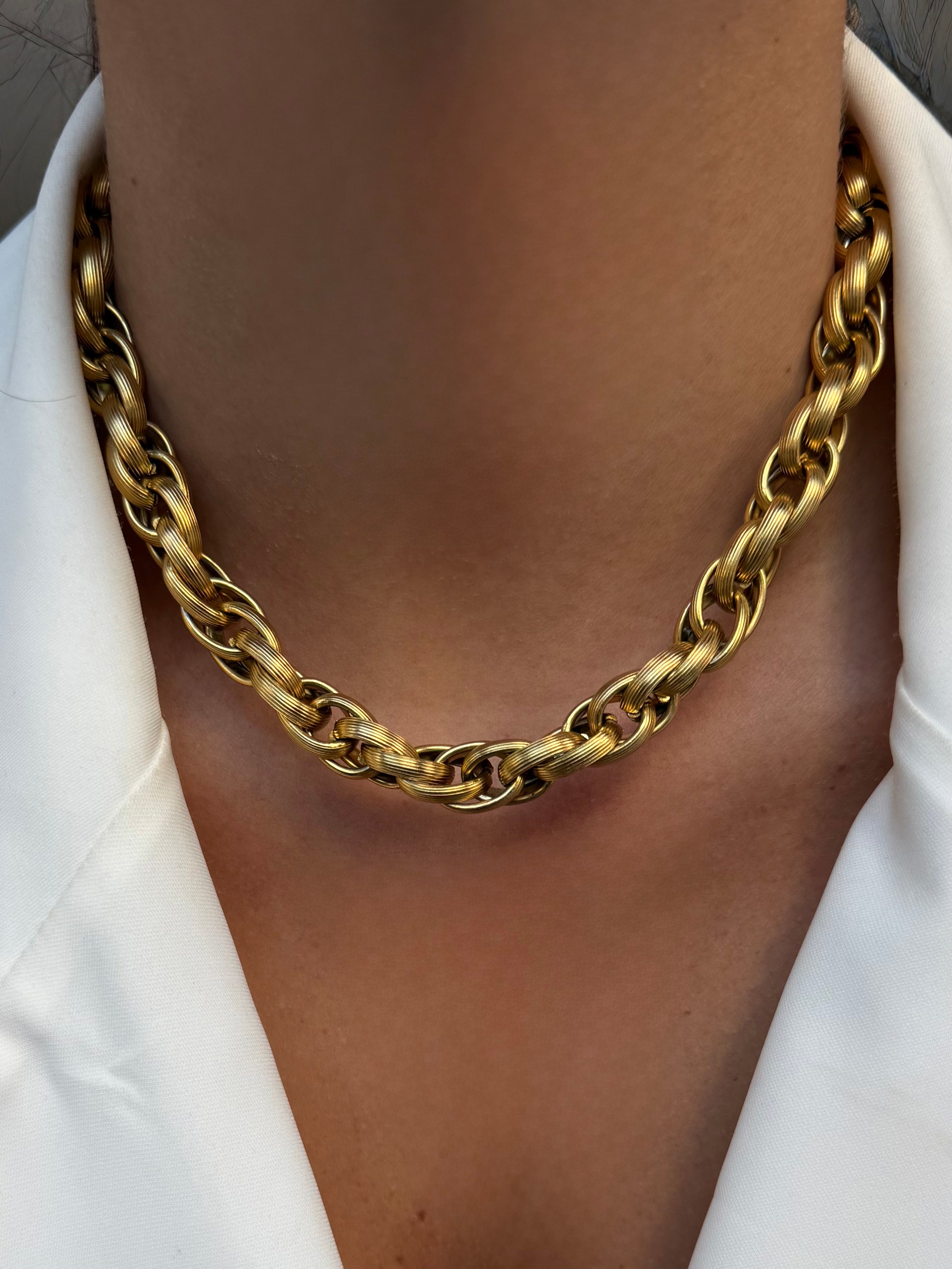 Collana Dana
