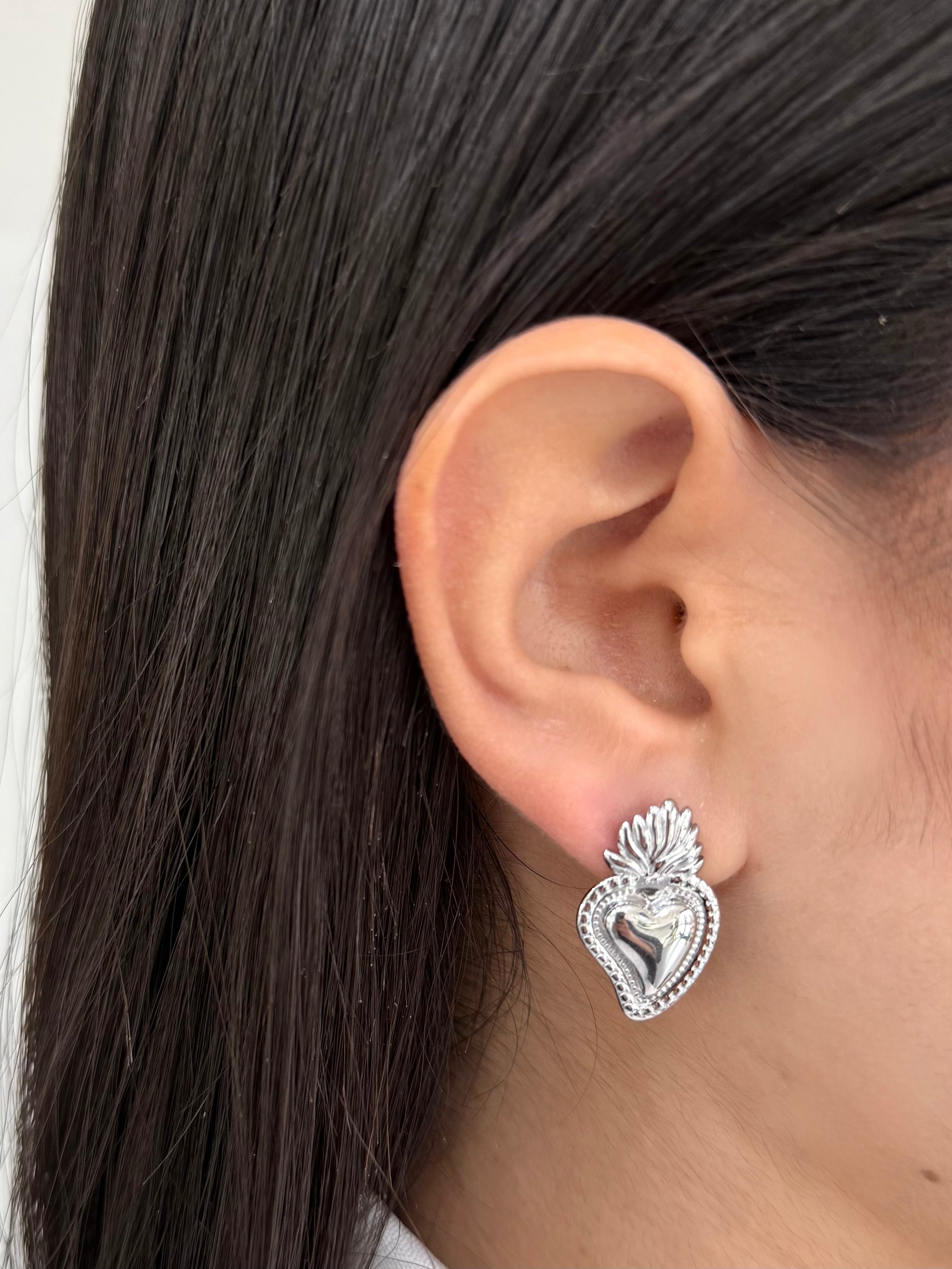 Orecchini Cuore Sacro Medium