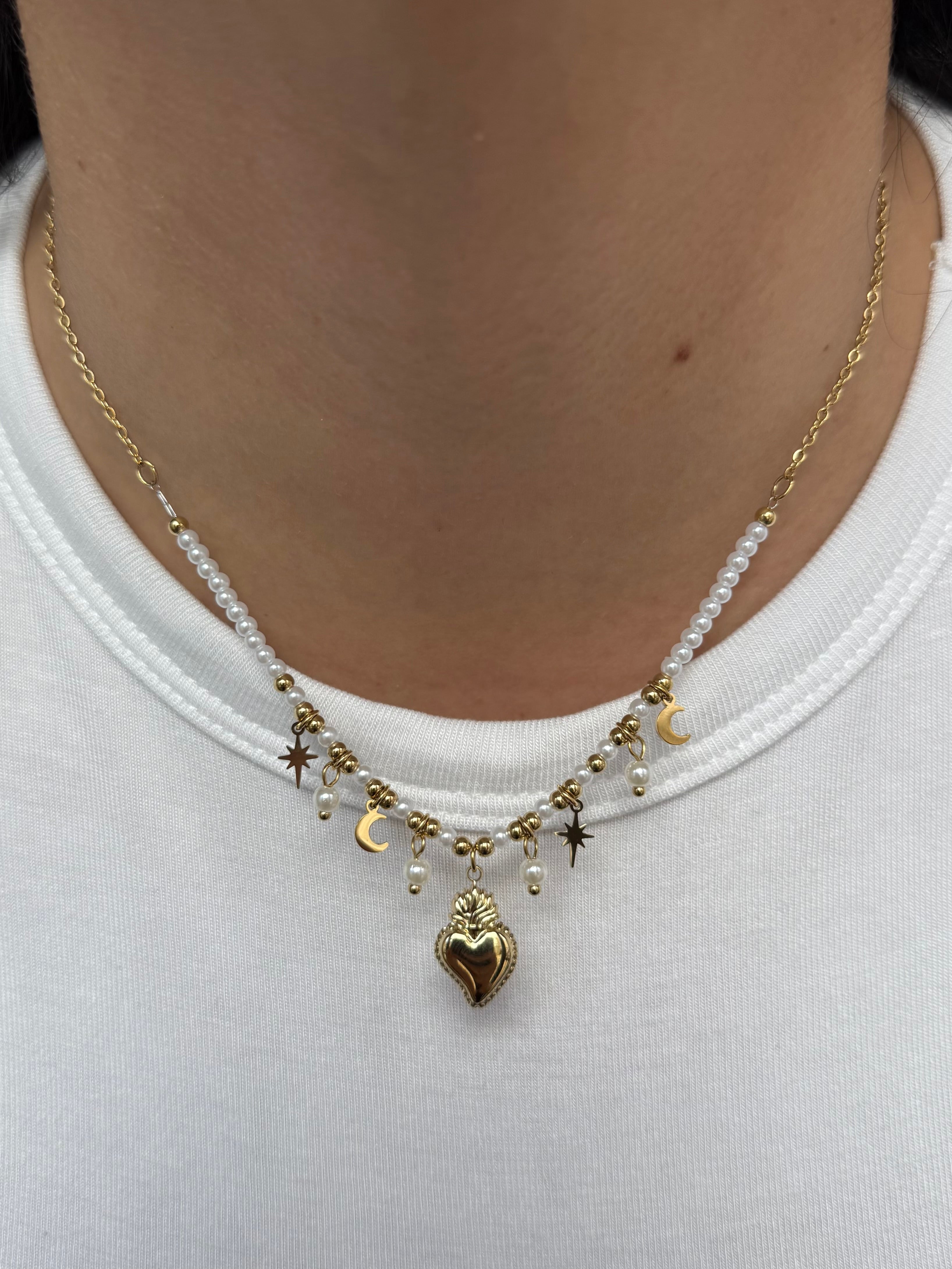 Collana Madison White