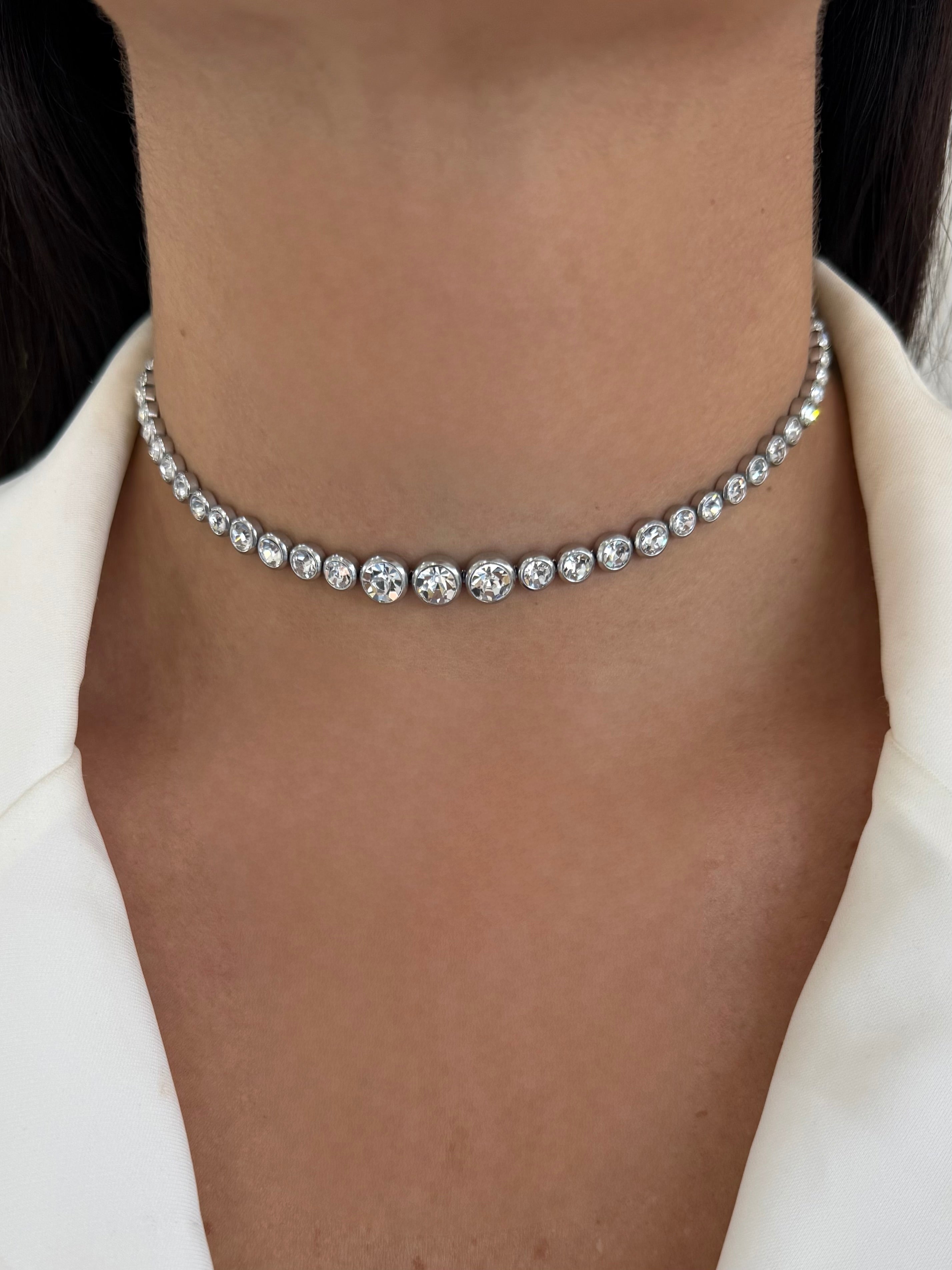 Collana Sydney White